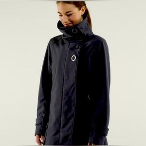 LIKE NEW ✨RARE✨ Lululemon Audrey Fleece Lined Softshell Jacket Coat Parka